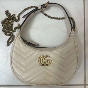 Gucci GG MARMONT HALF-MOON-SHAPED MINI BAG